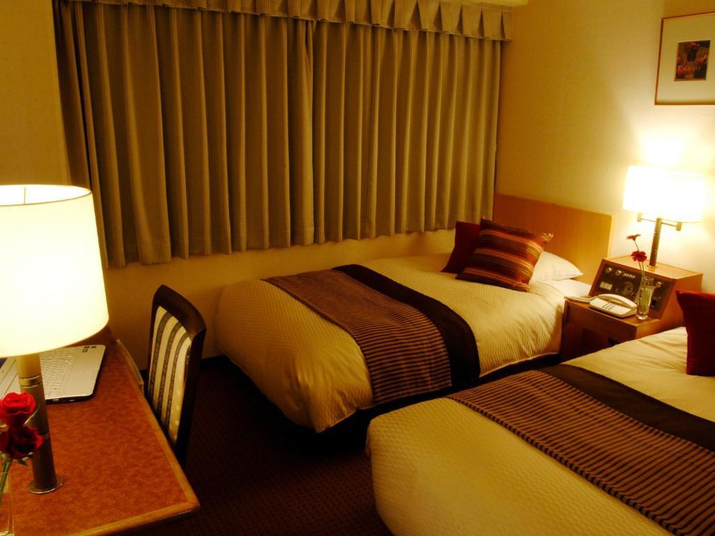 Central Hotel Yokosuka Room photo